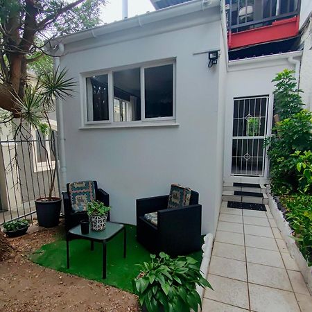 Swiss Cottage Guest House Cape Town Bagian luar foto